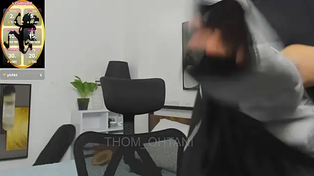 Thom_Ohtani – Live XXX-chat