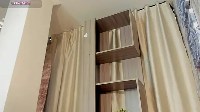 Živý XXX chat miahills__
