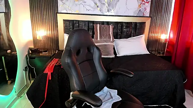 Emma__Slave Obrolan Langsung XXX