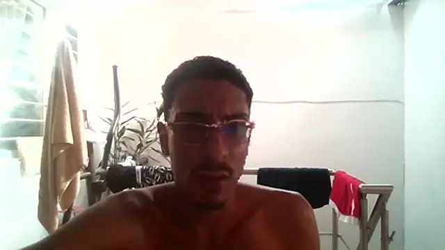 mellow_smoke: διαδικτυακό σόου στην κάμερα