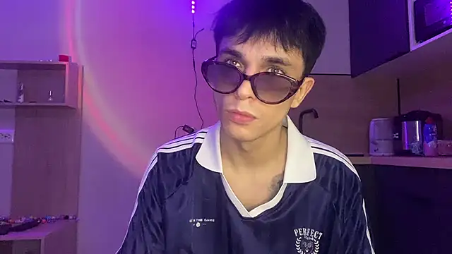 Chat XXX en directo de Clark_Day
