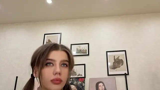 dolly_ll Chat XXX live