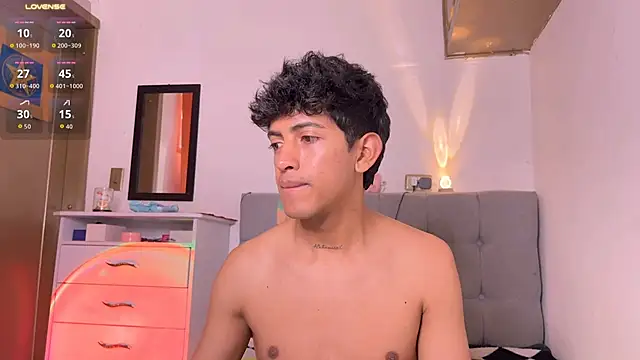 teobuff's Live XXX Chat