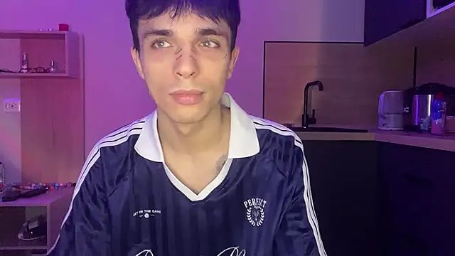 XXX chat uživo modela Clark_Day