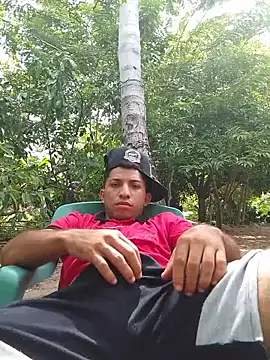Živý XXX chat Damonlatino