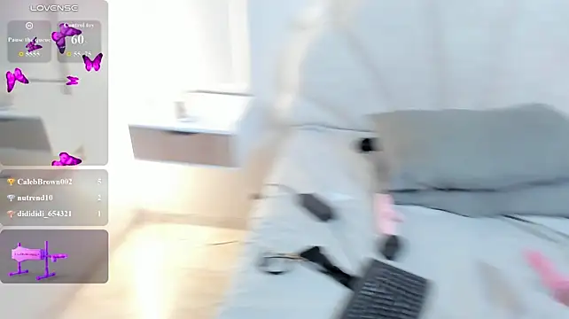 XXX chat uživo modela KandyBliiss