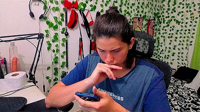 Czat XXX na żywo – Andy_gray