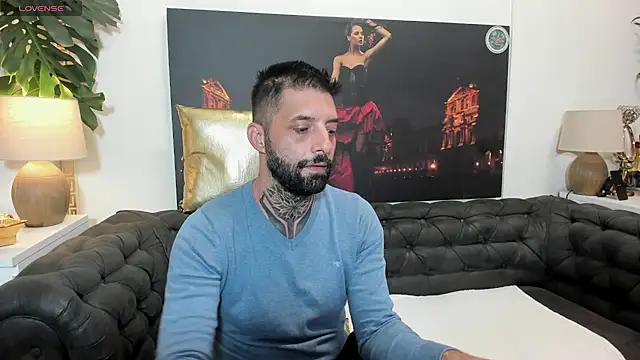 TommyDum's Live XXX Chat