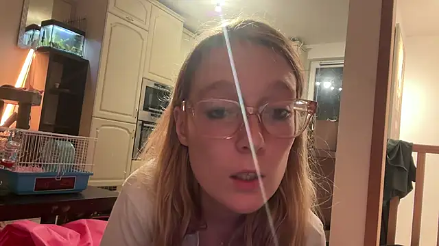 DouceMarine XXX чат на живо