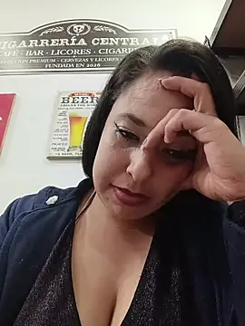 LIZETH_09 élő XXX-chatje