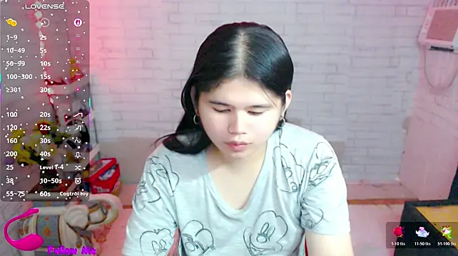 Brittany_143's Live XXX Chat