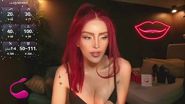 Chat +18 de GoddessaXX ao vivo