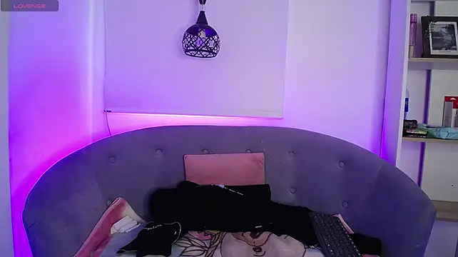 zoe_velvet_'s Live XXX Chat