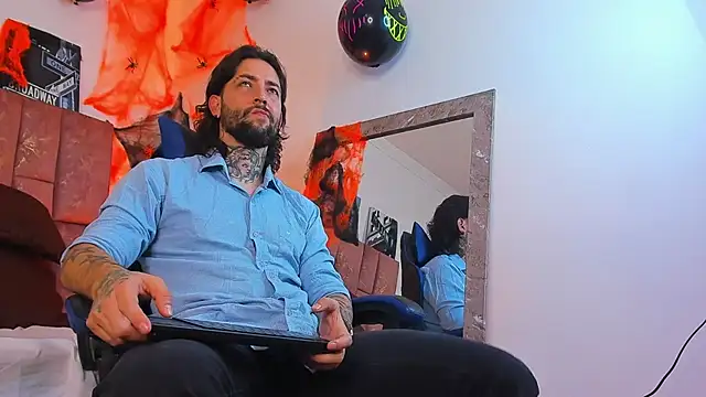 ALPHA_MASTER1 – Naživo XXX chat