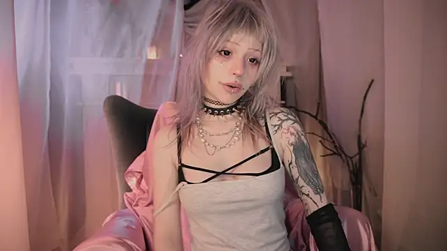 Chat XXX ao vivo de EffieRay