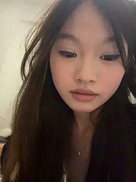 WB-18 Chat XXX live