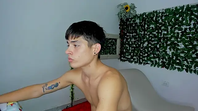 The_beby_guyn Live XXX chat