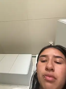 LilyRossi_'s Live XXX Chat