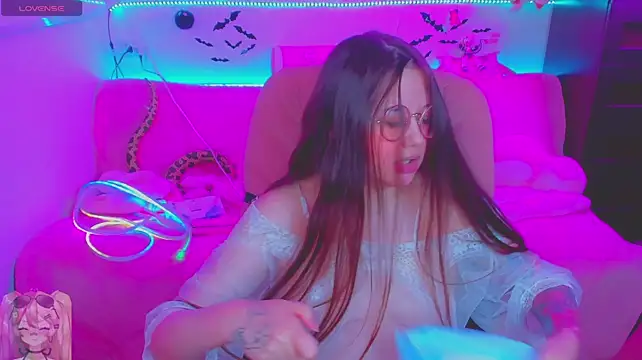 แชท XXX สดของ KitsunePrincess