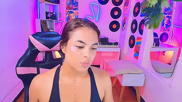 Duulce_mia Chat XXX in diretta