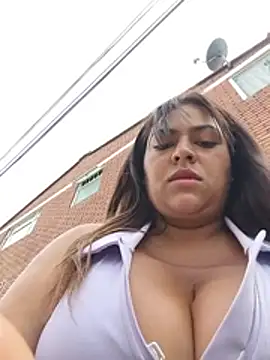 OUTDOORS_VELEN Chat XXX in diretta