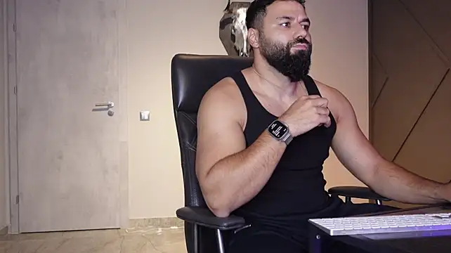 mattmasterss Adlı Modelin Canlı XXX Sohbeti