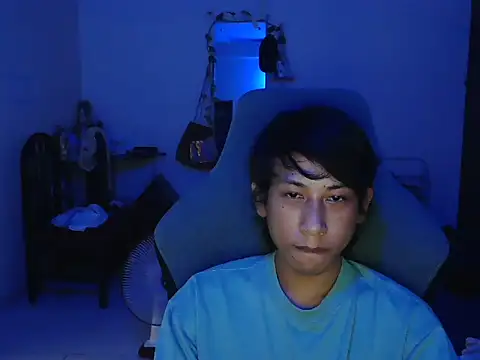 Živý XXX chat LoverboyJames
