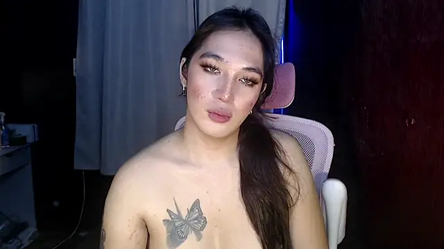 Chat +18 de AsianMera ao vivo