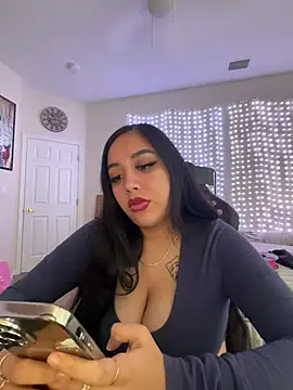 צ'אט XXX בשידור חי של DSLSHAWTY