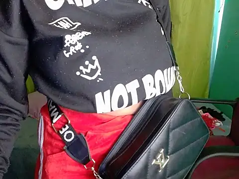 Živý XXX chat Karlotadiva1