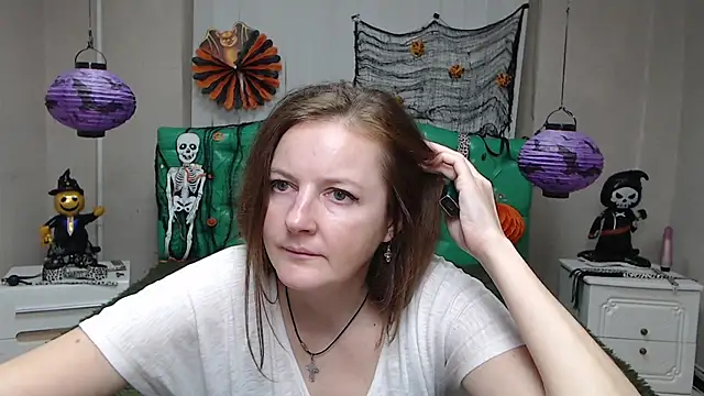 Chat +18 de MeganPirs ao vivo