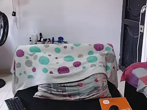 Zac_Efront élő XXX-chatje