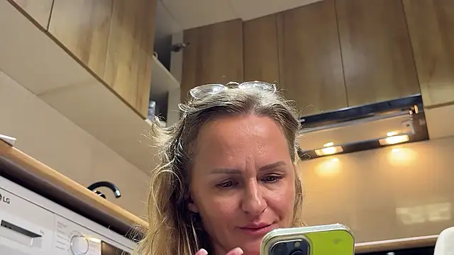 Živý XXX chat mommy_nadin