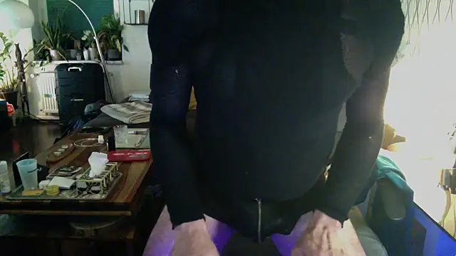tomz0819 라이브 XXX 채팅