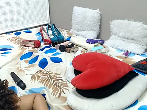 JusyBee – Live XXX-chat