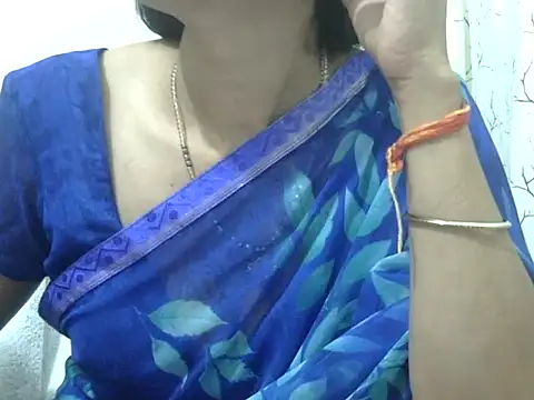 Laila_Cute XXX чат на живо