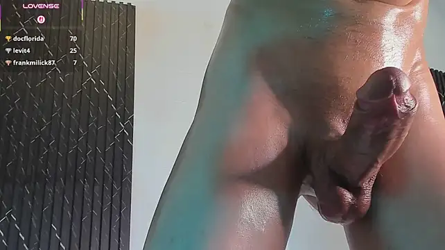 Alexxus_Smith élő XXX-chatje