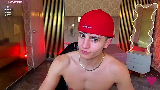 Czat XXX na żywo – Kyler_tay