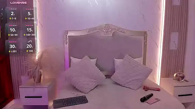 Chat +18 de Claire_Vega ao vivo