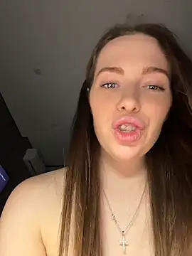 -SweetDi- Live XXX-Chat