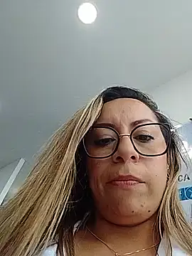 Živý XXX chat Dr-Kathy_23