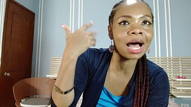ChantalGarner Chat XXX live