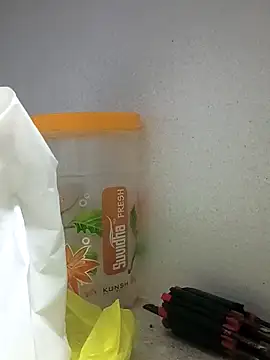 Chat +18 de BENGALI-ADMIRER ao vivo