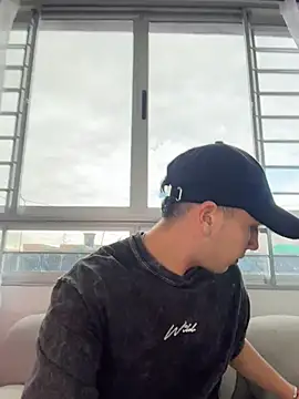OLIVER_K Live XXX-chat