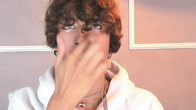 derek_blake – Naživo XXX chat