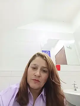 LUISA--30 Chat XXX in diretta