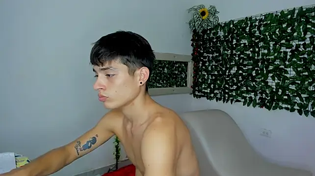 The_beby_guy's Live XXX Chat