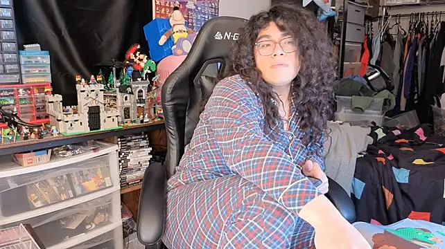 XXX chat uživo modela ShinyCherub