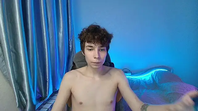 Adam_Kroy – Naživo XXX chat