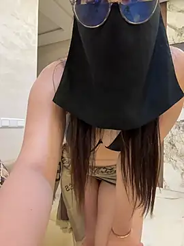 Fahida-38 Chat XXX in diretta